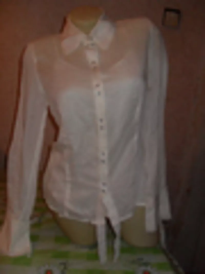 продаются три рубашки блузки 3