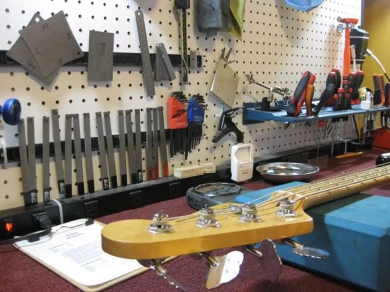 Ремонт гитар и реставрация музыкальных инструментов 4