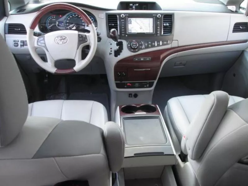 Toyota Sienna 2014 серый color..full вариант,  кожаные сиденья и пе 5