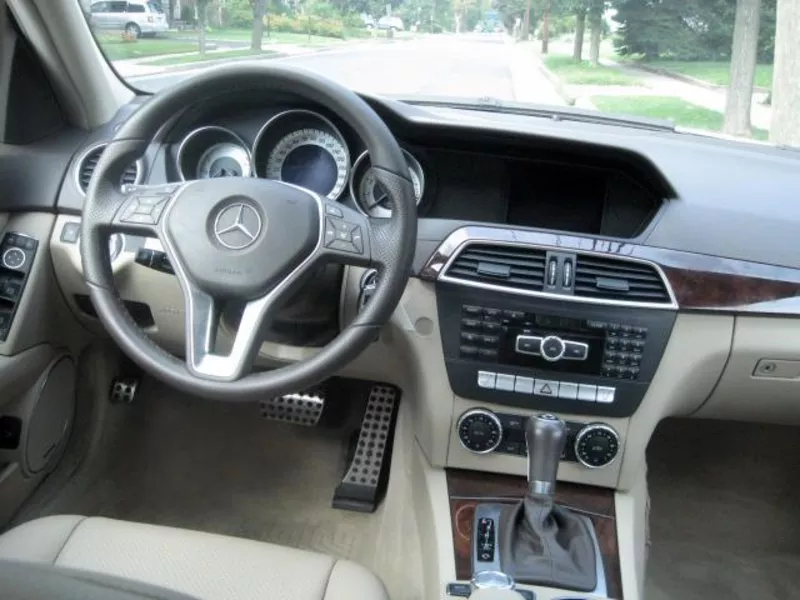Mercedes Benz C300 4MATIC 2013 Модель.. 6