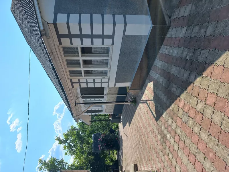 Продам дом в хорошем месте 9