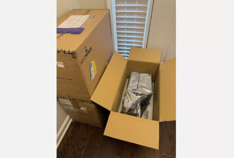 For Sale Bitmain Antminer Z15 Pro(840kh/s), Z15K Equihash Asic Miners 3
